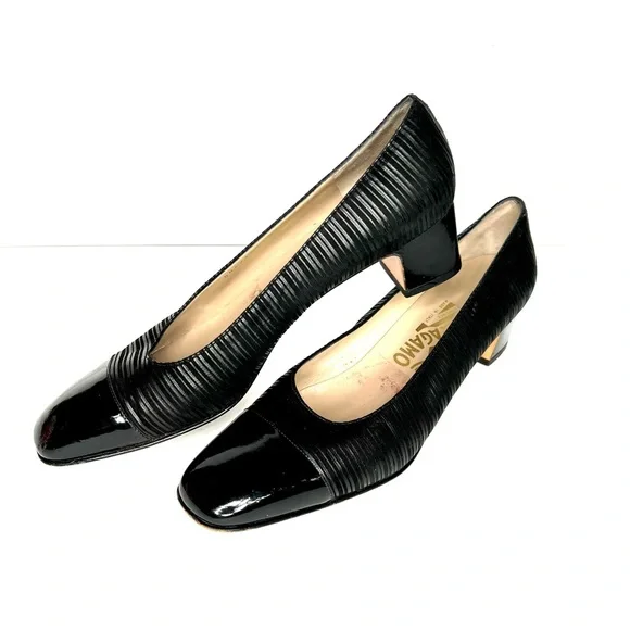 SALVATORE FERRAGAMO Black Cap Toe Chunky Heel Pumps, 8.5 A - Picture 3 of 11